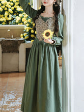 Load image into Gallery viewer, Green Floral Print Long Sleeve Vintage Cottagecore Cotton Dress