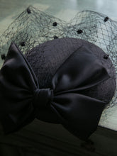 Load image into Gallery viewer, Bow Tulle Net 100% Silk 1950S Hat Vintage Hat