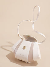 Load image into Gallery viewer, 1950S Shell Shape Cowhide Crossbody Bag Calf Leather Bag Handbag