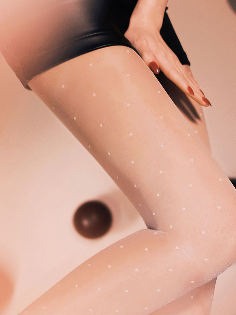 Polka Dots Black Sheer Pantyhouse Stocking – Jolly Vintage