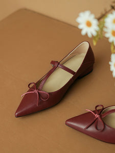 Women's Flat Heel Pointed Toe Hollow Belt Leather Vintage Shoes