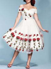 Load image into Gallery viewer, 1950s Rose Embroidery Wedding Dress