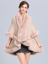 Load image into Gallery viewer, Women Poncho Wrap Faux Fur Collar Double Layer