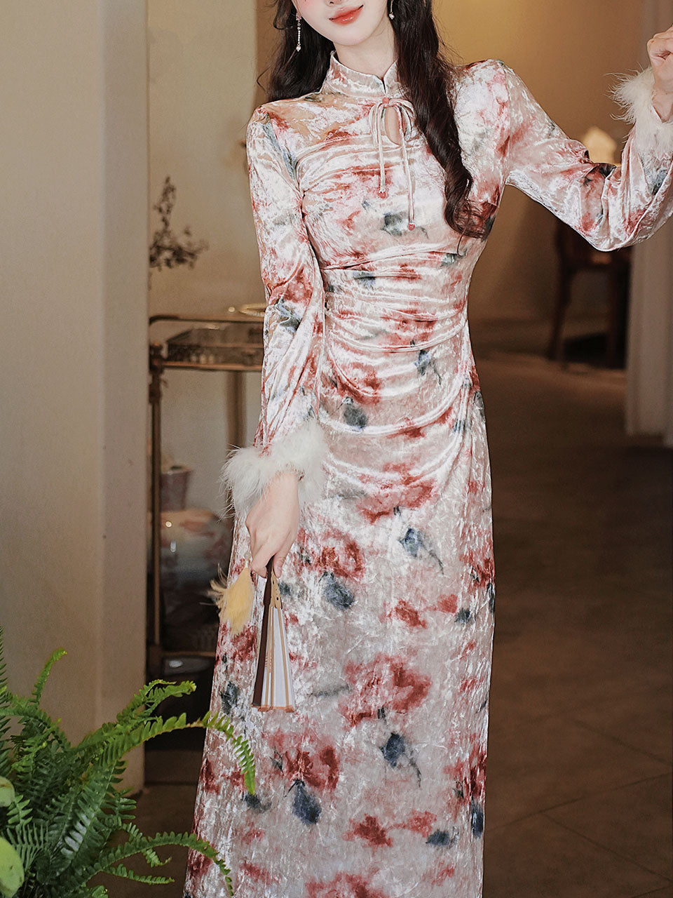 Pink Print Velvet Cuffs Fur Lined Plush Cheongsam Dress With Fake Fur Jolly Vintage Pink Print Velvet Cuffs Fur Lined Plush Cheongsam Dress With Fake Fur Jolly Vintage