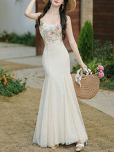 Load image into Gallery viewer, Vintage White Lace Spaghetti Strap Maxi Fish Tail Dress