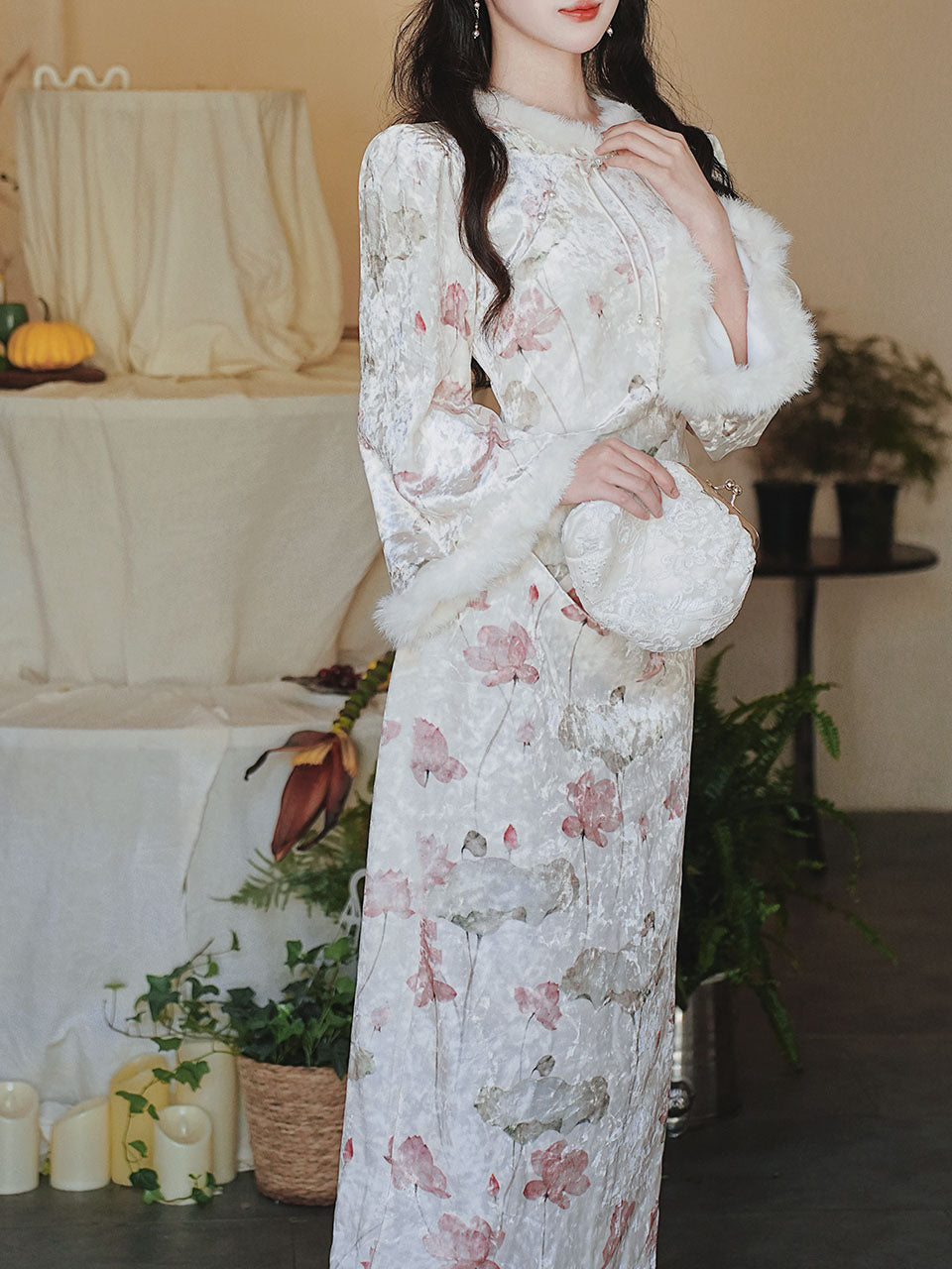 White Lotus Print Velvet Cuffs Rabbit Fur Lined Plush Cheongsam Dress Jolly Vintage White Lotus Print Velvet Cuffs Rabbit Fur Lined Plush Cheongsam Dress Jolly Vintage