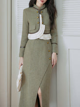Load image into Gallery viewer, 2PS Green Ruffles Top And Slit Gold Distressed Buttons Skirt 1950s Suit
