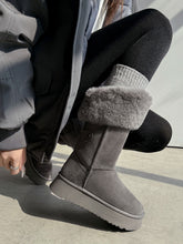 Load image into Gallery viewer, Women‘s Extra-Warm Platform Winter Boots with faux Fur