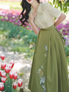 White Peter Pan Collar Short Sleeve Shirt With Green Pleat Skirt Vintage Suit