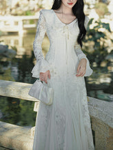 Load image into Gallery viewer, White Lace Long Sleeve Vintage Wedding Dress