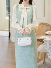 Load image into Gallery viewer, Vintage 1940s Mint Green Tweed Skirt Suit Set Bow Collar &amp; Matching Jacket