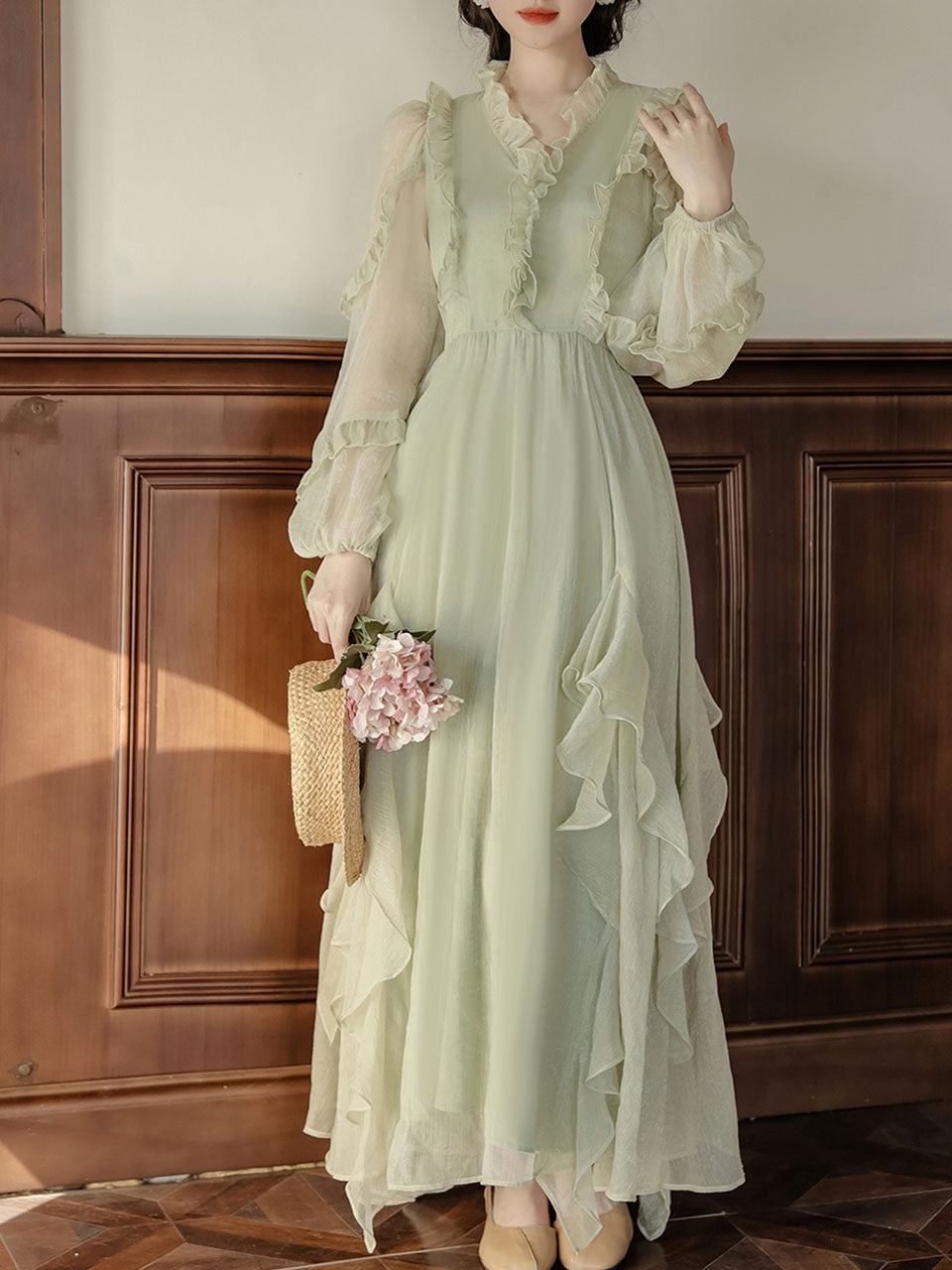 Mint Green Ruffled V-neck Flowing Long-sleeved Romantic Retro Tea Dress