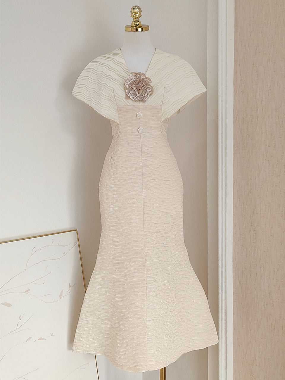 White V Neck Flower Fishtail Party Dress – Jolly Vintage