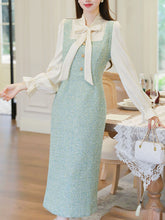 Load image into Gallery viewer, Vintage 1940s Mint Green Tweed Skirt Suit Set Bow Collar &amp; Matching Jacket