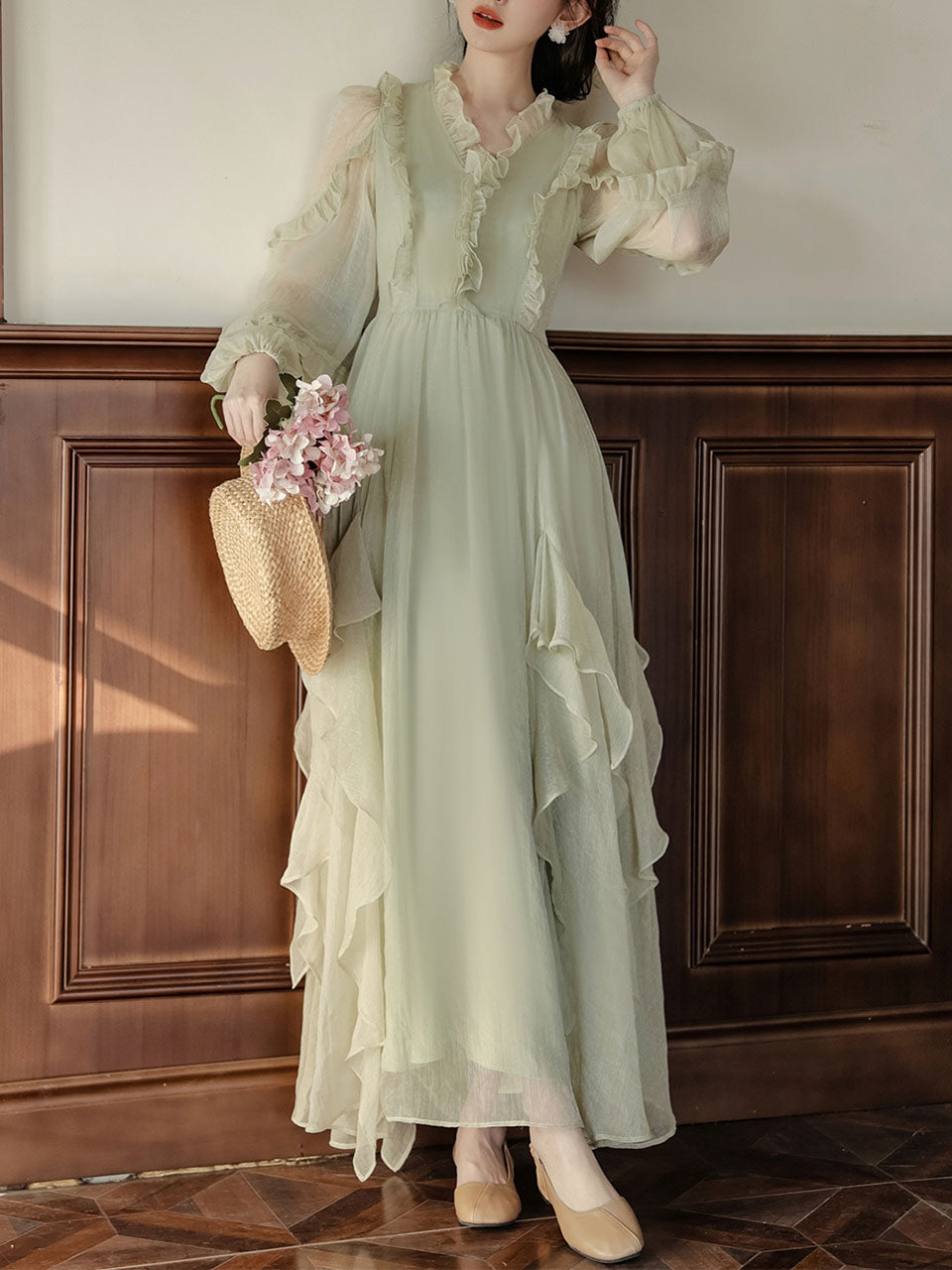 Mint Green Ruffled V-neck Flowing Long-sleeved Romantic Retro Tea Dres Jolly Vintage Mint Green Ruffled V-neck Flowing Long-sleeved Romantic Retro Tea Dres Jolly Vintage