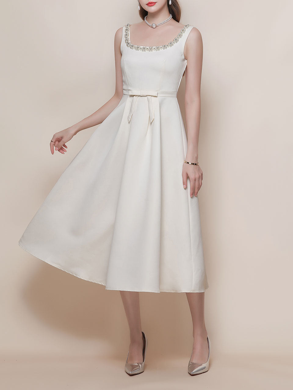 White Satin U Neck Sleeveless Classic 1950S Vintage Wedding Dress with Pearl Detailing, Pink / L White Satin U Neck Sleeveless Classic 1950S Vintage Wedding Dress with Pearl Detailing, Pink / L