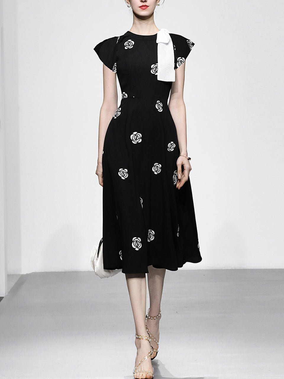 Black Bow Collar Embroidered Rose 1950S Vintage Dress Jolly Vintage Black Bow Collar Embroidered Rose 1950S Vintage Dress Jolly Vintage