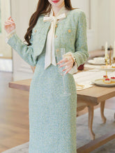 Load image into Gallery viewer, Vintage 1940s Mint Green Tweed Skirt Suit Set Bow Collar &amp; Matching Jacket