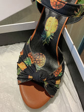 Load image into Gallery viewer, Fruit Heel Pineapple Print Platform Bow Vinatge Sandals