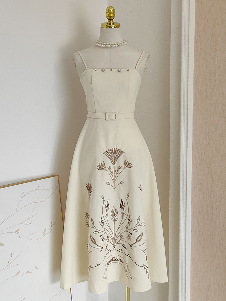 Apricot Embroidered Spaghetti Strap Vintage Dress, White / M