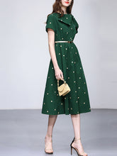 Load image into Gallery viewer, Dark Green Bow Collar Embroidered Flower 1950S Vintage Dress