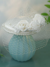 Load image into Gallery viewer, White Retro Handmade Flowers Satin Birdcage Veil Wedding Hat with Pearls