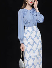 Load image into Gallery viewer, 2PS Blue Bow Collar Satin Shirt And Lace Mermaid Skirt Suit