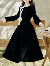 Load image into Gallery viewer, Black Pearl Collar Velvet Vintage Dress With Bow-knot