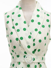 Load image into Gallery viewer, 1950s Vintage Audrey Hepburn Style Green Polka Dots Swing Dress with Pockets