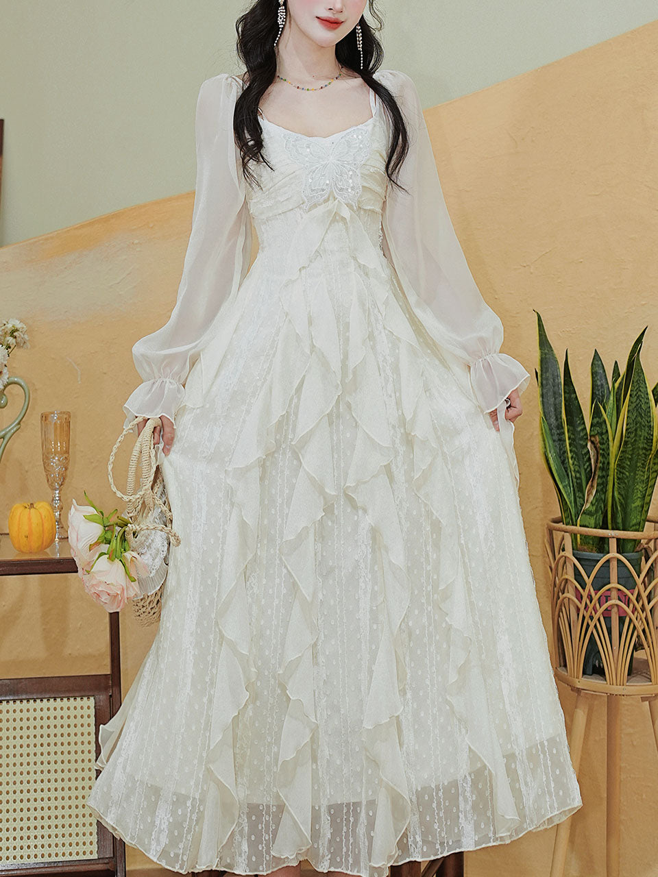 Vintage White Square Neck Butterfly Sequins  Lace Ruffle Long Sleeve Dress