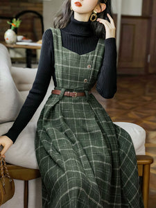 2PS Black Turtleneck Sweater With Vinatge Green Plaid Suspender Corduroy Dress