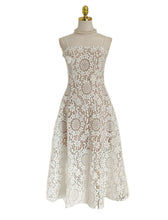 Load image into Gallery viewer, White Flower Lace Tube Swing Party Dress