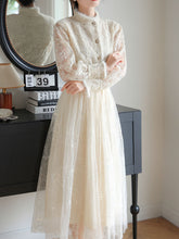 Load image into Gallery viewer, 2PS White Lace Fake Fur Shirt and Sequined Skirt Vintage 1950S Suit
