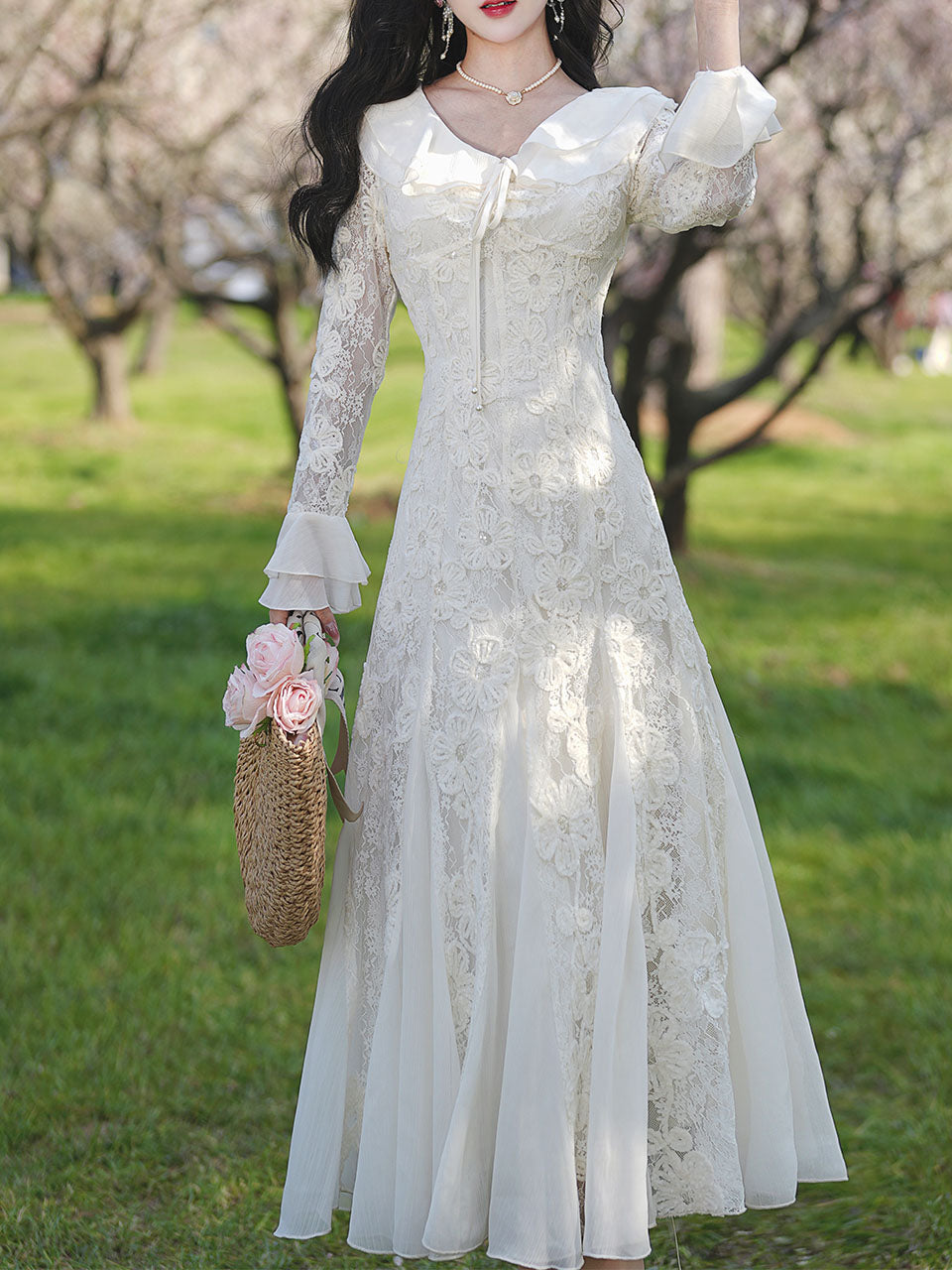 lace white vintage dress White V Neck Lace Flowers Long Sleeve Fishtail Wedding Vintage Dress, White / S