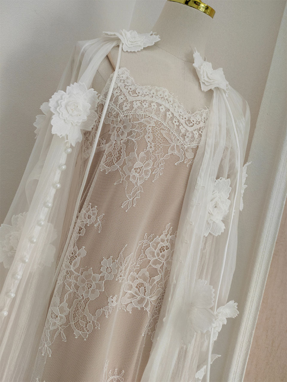 White Lace Flower Long Sleeve Swing Dress Jolly Vintage White Lace Flower Long Sleeve Swing Dress Jolly Vintage