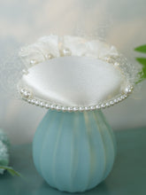 Load image into Gallery viewer, White Retro Handmade Flowers Satin Birdcage Veil Wedding Hat with Pearls