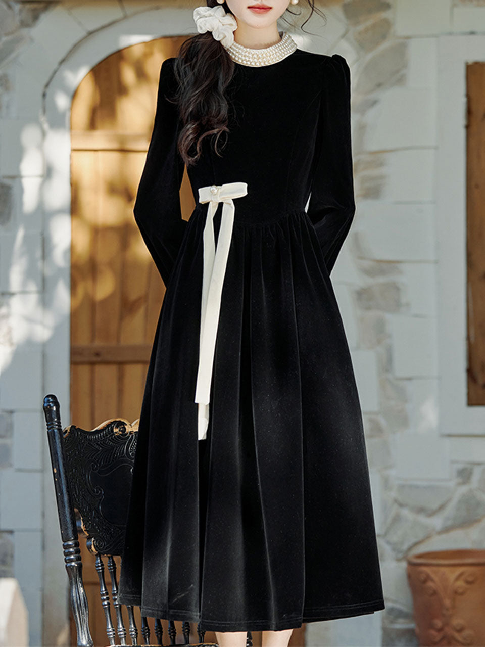 Black Pearl Collar Velvet Vintage Dress With Bow-knot, Black / M