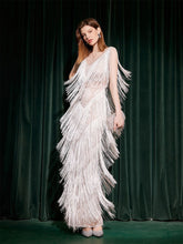 Load image into Gallery viewer, White Fringed V Neck 1920s Great Gatsby Flapper Dress