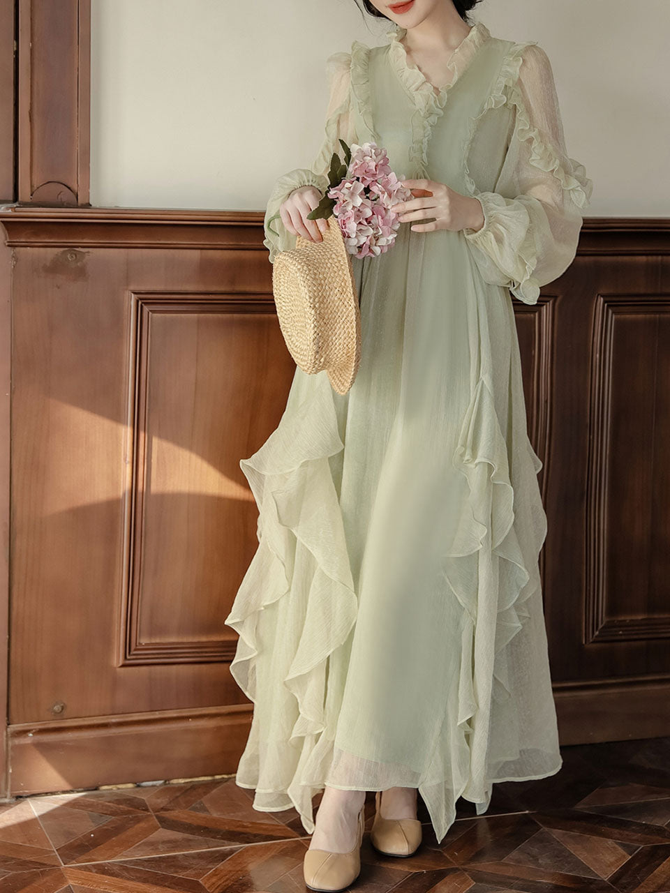 Mint Green Ruffled V-neck Flowing Long-sleeved Romantic Retro Tea Dres Jolly Vintage Mint Green Ruffled V-neck Flowing Long-sleeved Romantic Retro Tea Dres Jolly Vintage