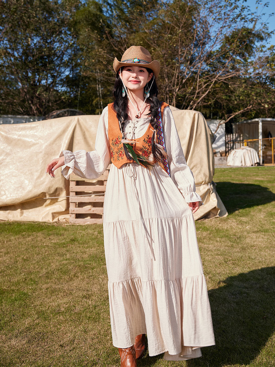 Bohemian White Long-sleeved Cotton Maxi Dress with Suede Embroidered V – Jolly Vintage