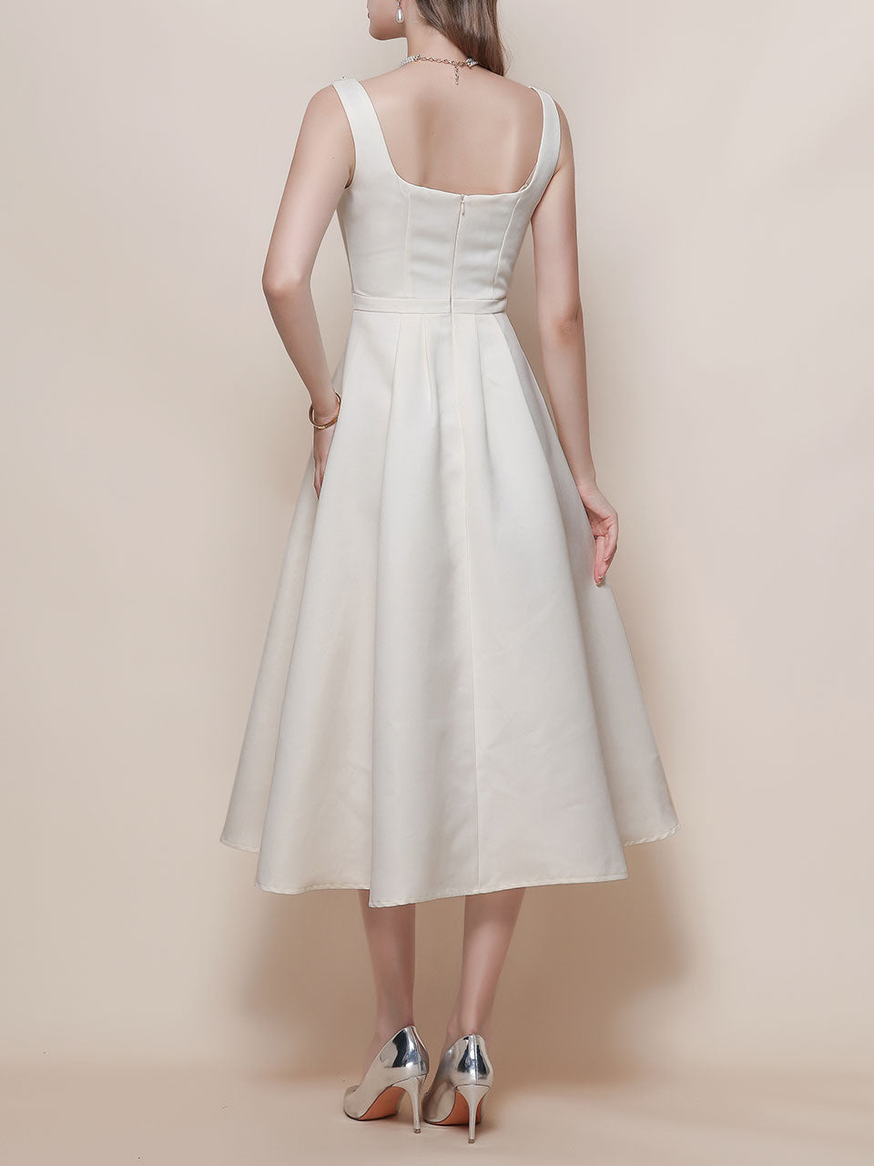 White Satin U Neck Sleeveless Classic 1950S Vintage Wedding Dress with Pearl Detailing, Pink / L