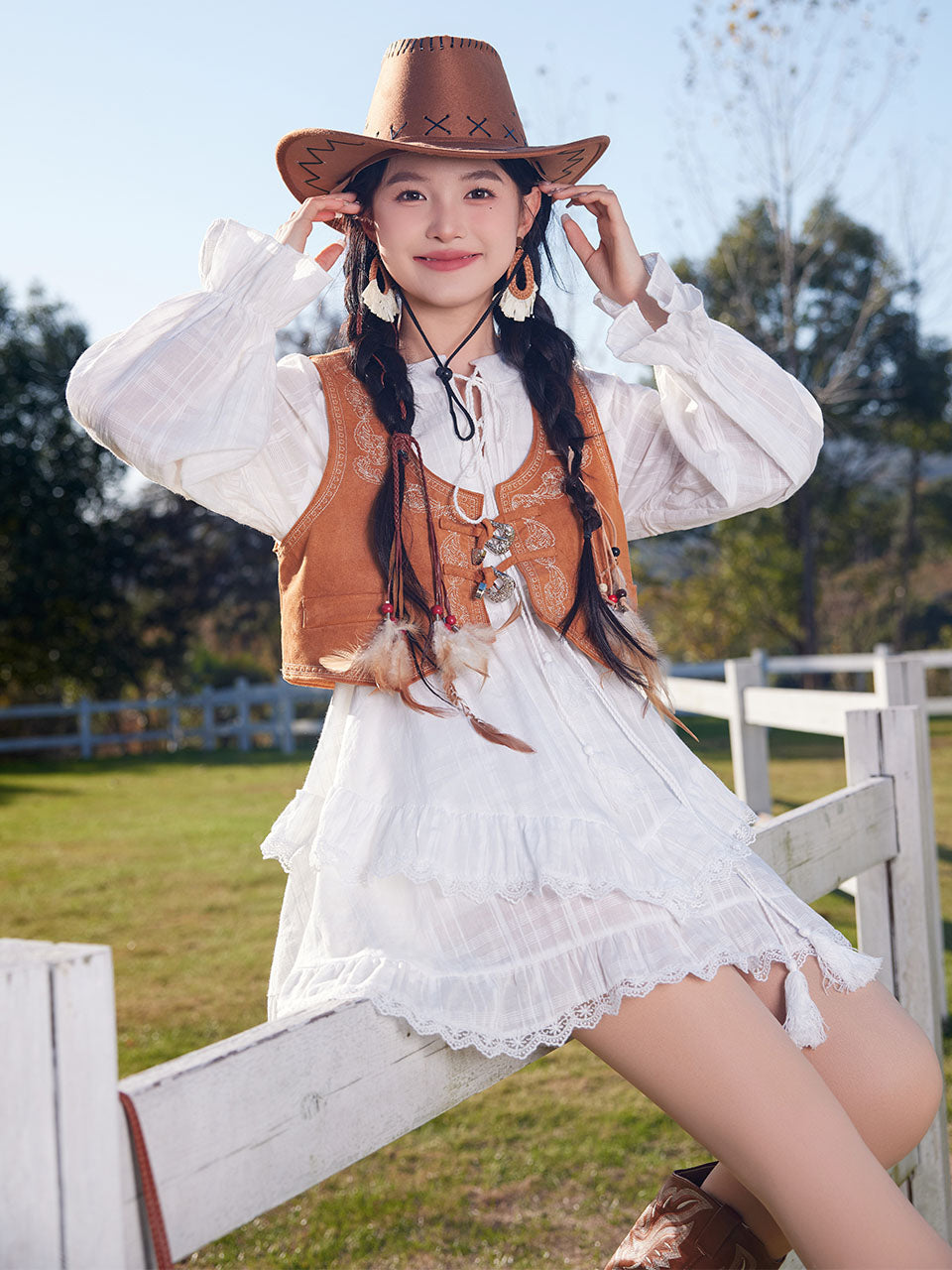 Mini Dress White Embroidered Boho Dress Bohemian White Long-sleeved Ruffles Mini Dress With Suede Mini Dress White Embroidered Boho Dress Bohemian White Long-sleeved Ruffles Mini Dress With Suede