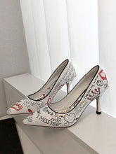 Load image into Gallery viewer, Wine Red Graffiti Print Stiletto Heel Vinatge Shoes