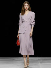 Load image into Gallery viewer, 1950s Elegant Lavender V-Neck Pleated Maxi Dress