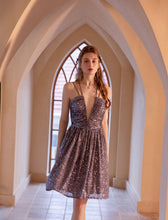 Load image into Gallery viewer, V Neck Strap Gatsby Sequins 1920s Flapper Dress Party Dress