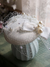 Load image into Gallery viewer, White Pearl Bow Tulle Vintage Lace 1950S Hat