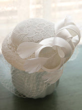 Load image into Gallery viewer, Big Bow Long Tulle Vintage Lace 1950S Hat