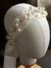 Load image into Gallery viewer, Vintage Pearl Hair Wedding Headband Hair Jewelry for Women