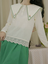 Load image into Gallery viewer, 2PS Green Embroidered Overlap Collar Shirt And Swing Skirt Suit