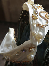 Load image into Gallery viewer, Vintage Handmade Pearl Sweet Hair Wedding Headband Hair Jewelry for Women